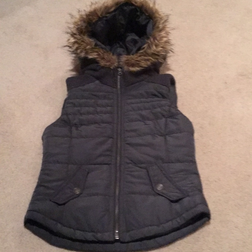 Aeropostale Vest w/ Fur Hood